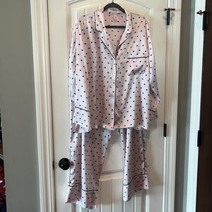 Classic Victorias Secret pink pajamas black hearts size XXL satin like Barbie
